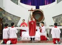 Giáo Dân Tân Thái Sơn Tham Dự Lễ Nghi Tưởng Niệm Chúa Chịu Chết 