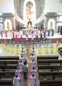 Hình ảnh Giáo xứ Tân Thái Sơn Dâng Hoa Đức Mẹ Bế Mạc Tháng Hoa 2014  